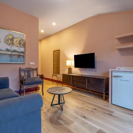 Yonca Anjelika Hotel