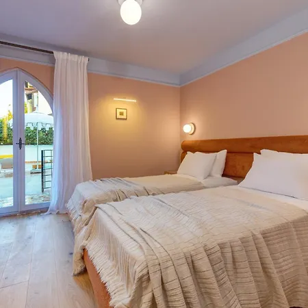 Yonca Anjelika * Göcek