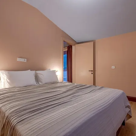 Yonca Anjelika * Göcek